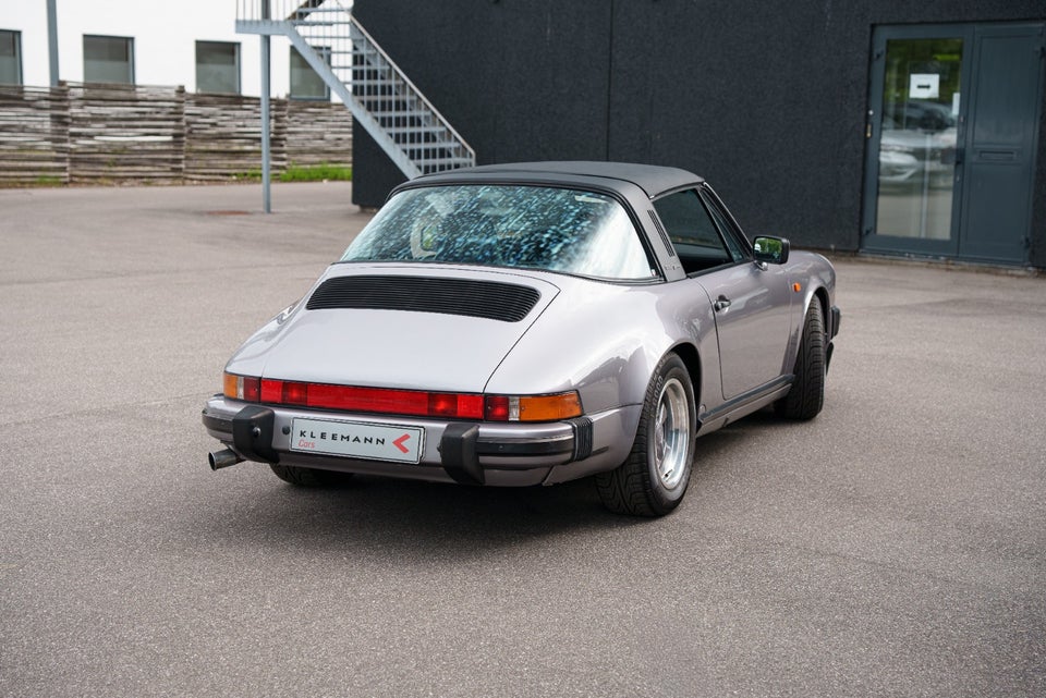 Porsche 911 3,2 Carrera Targa Commemorative Edition 2d
