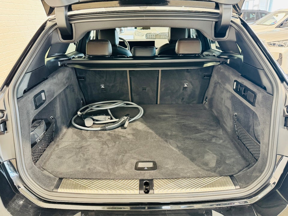 BMW i5 eDrive40 Touring M-Sport Pro 5d