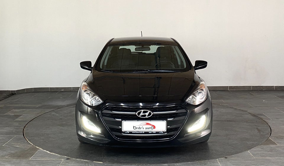 Hyundai i30 1,4 Life+ 5d