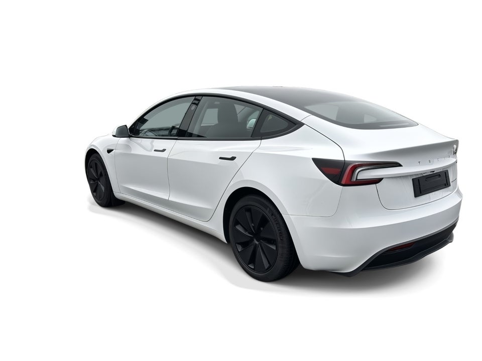 Tesla Model 3 Long Range AWD 4d