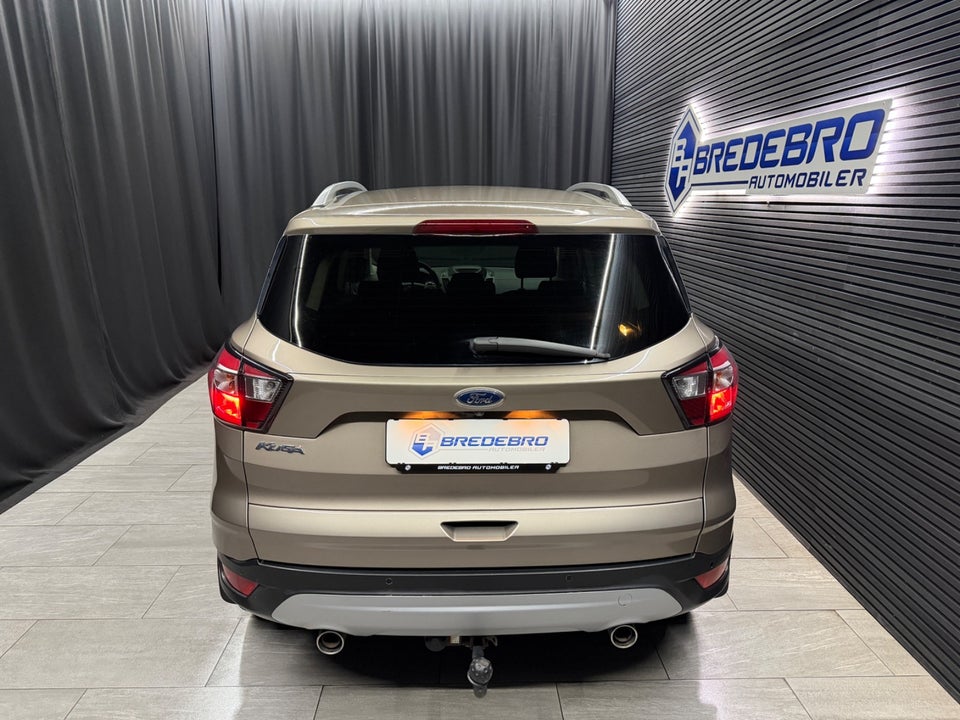 Ford Kuga 2,0 TDCi 120 Titanium aut. 5d