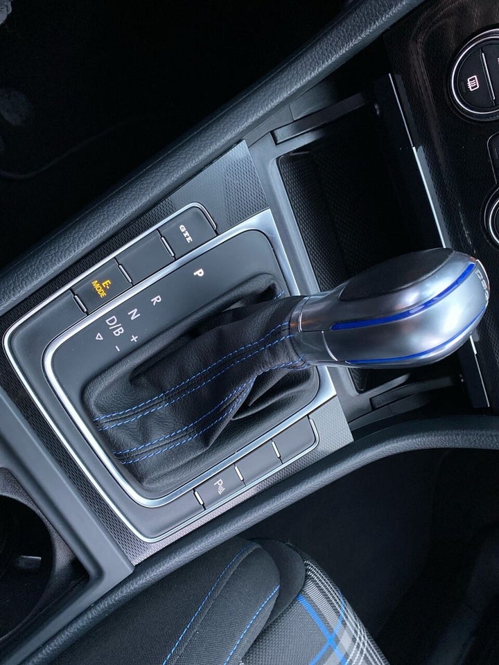 VW Golf VII 1,4 GTE DSG 5d