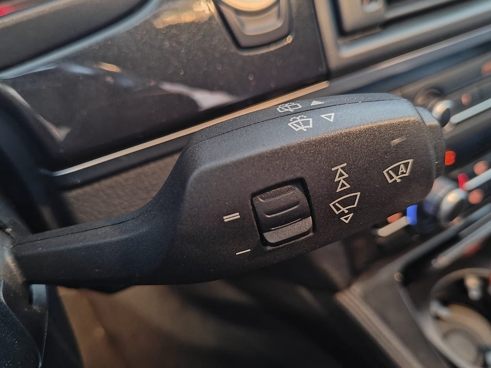 BMW 523i 3,0 Touring aut. 5d