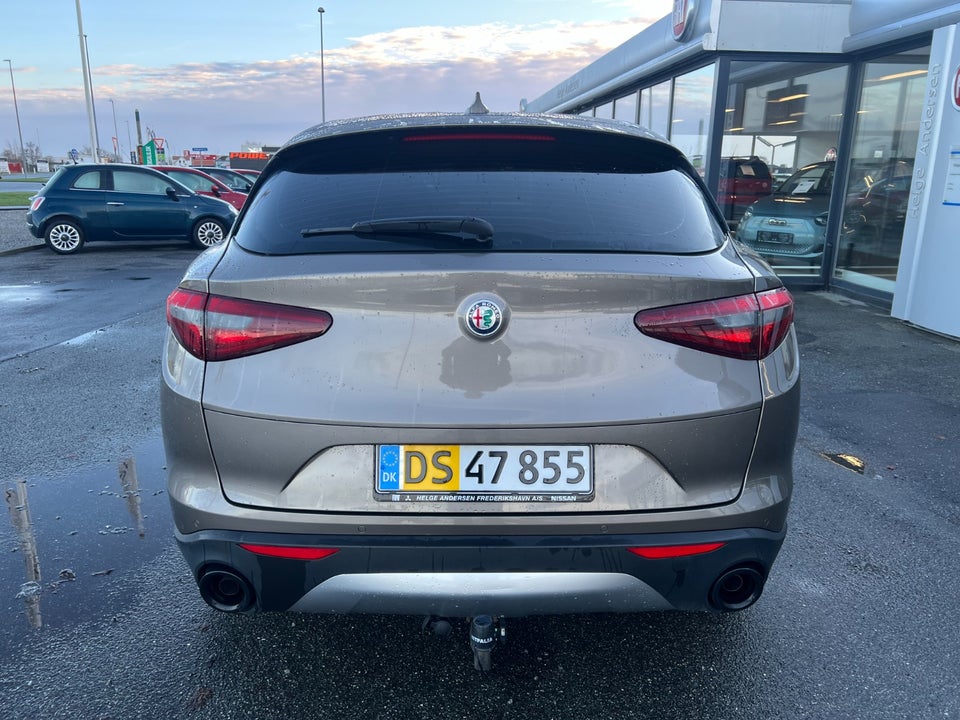 Alfa Romeo Stelvio 2,2 JTD 190 Edizione aut. Van 5d