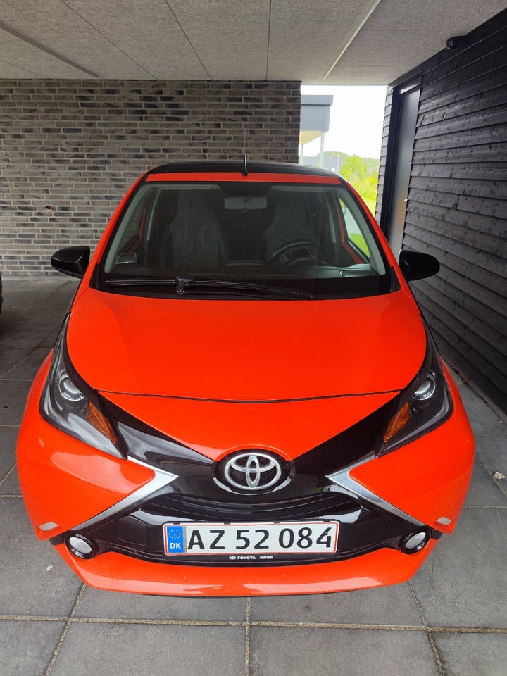 Toyota Aygo 1,0 VVT-i x-sky 5d