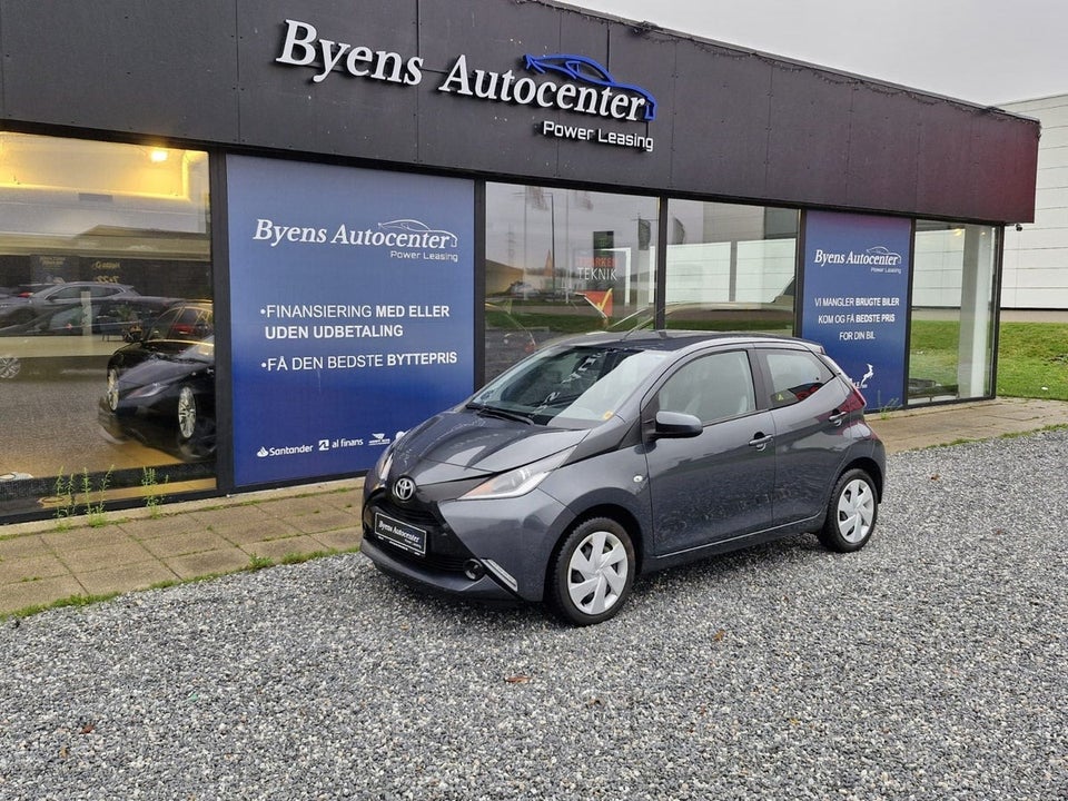 Toyota Aygo 1,0 VVT-i x-change x-shift 5d