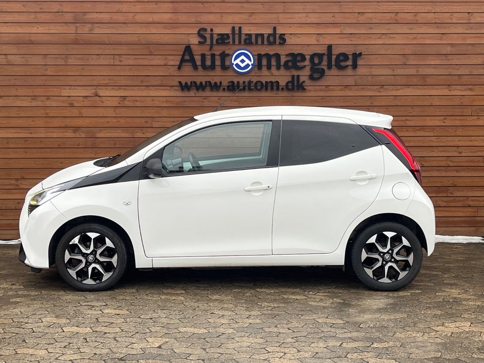 Toyota Aygo 1,0 VVT-i x-press 5d