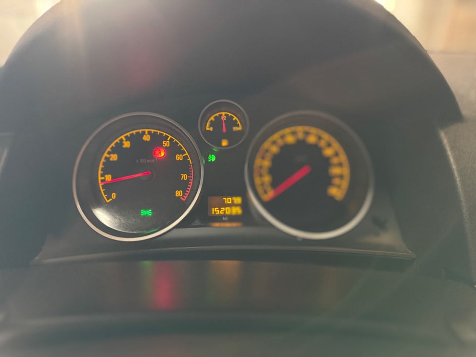 Opel Astra 2,0 Cosmo TwinTop 2d