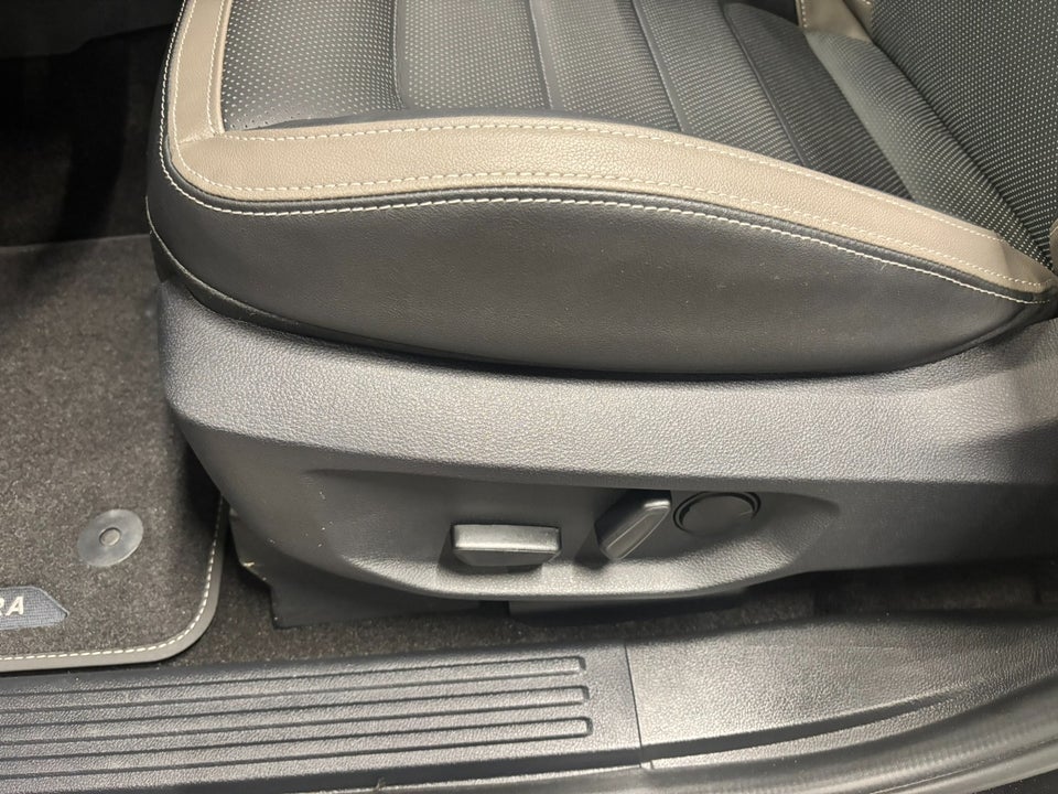 VW Amarok 3,0 TDi 240 Aventura aut. 4Motion 4d