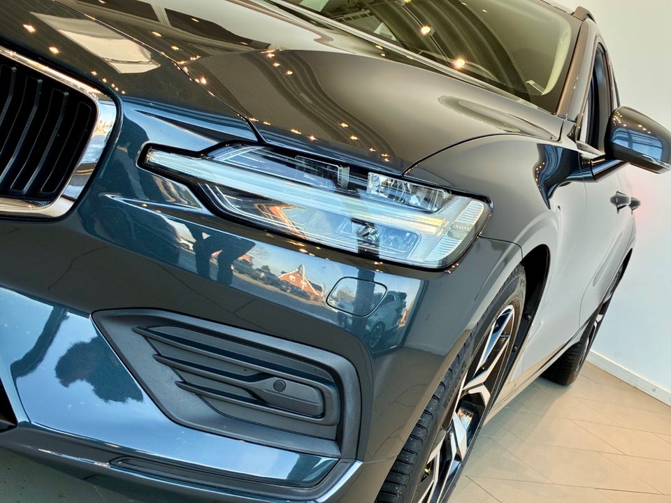 Volvo V60 2,0 T5 250 Momentum aut. 5d