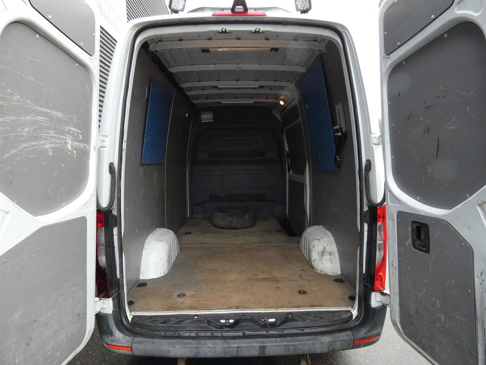 Mercedes Sprinter 316 2,2 CDi A2 Kassevogn RWD