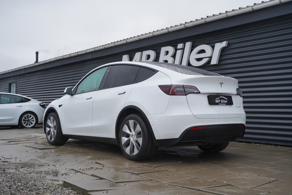 Tesla Model Y Long Range AWD 5d