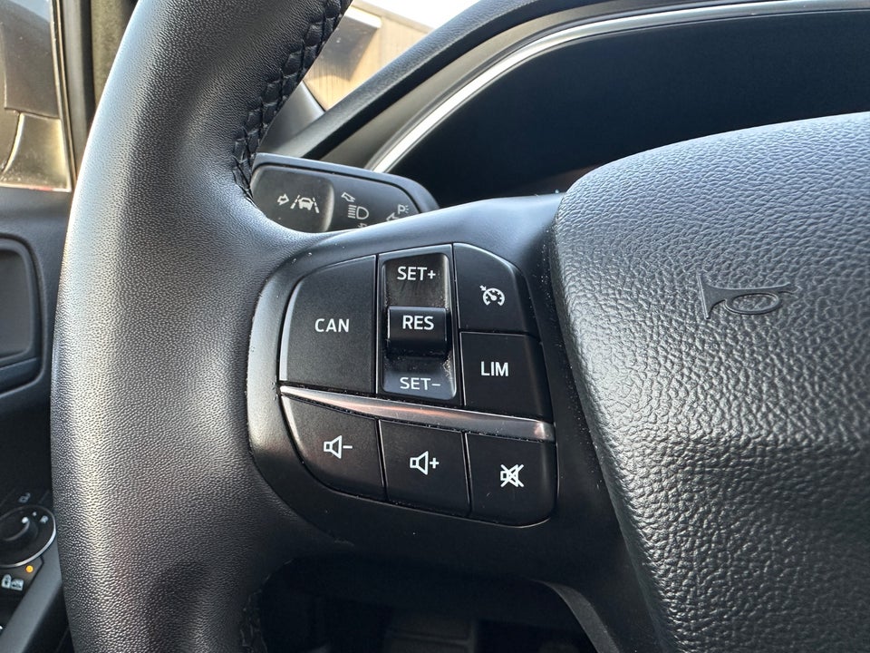 Ford Focus 1,5 EcoBlue Titanium Van 5d