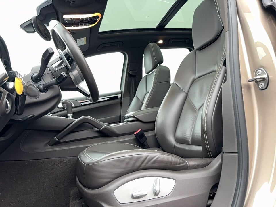 Porsche Cayenne 3,0 D Tiptr. 5d