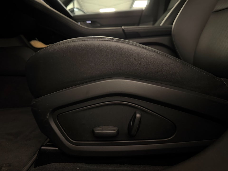 Porsche Taycan Sport Turismo 5d