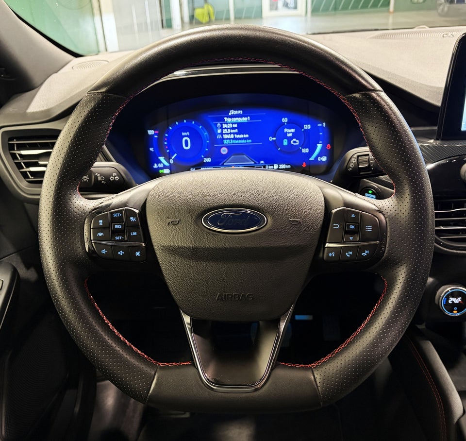 Ford Kuga 2,5 PHEV ST-Line CVT 5d