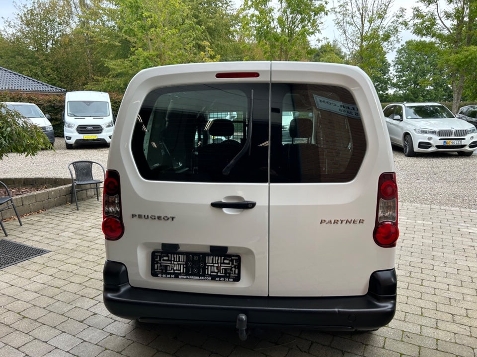 Peugeot Partner 1,6 BlueHDi 100 L1 Premium Van 5d