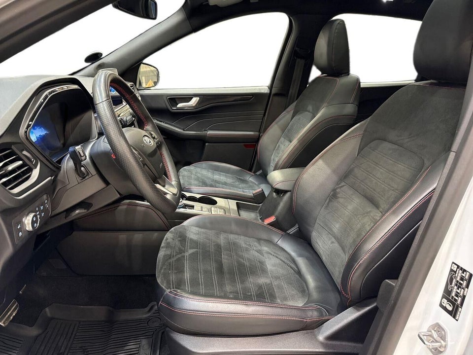 Ford Kuga 2,5 PHEV ST-Line X CVT 5d