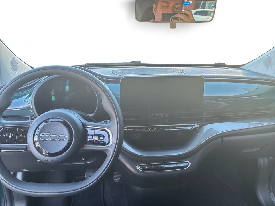 Fiat 500e 42 Icon 3d