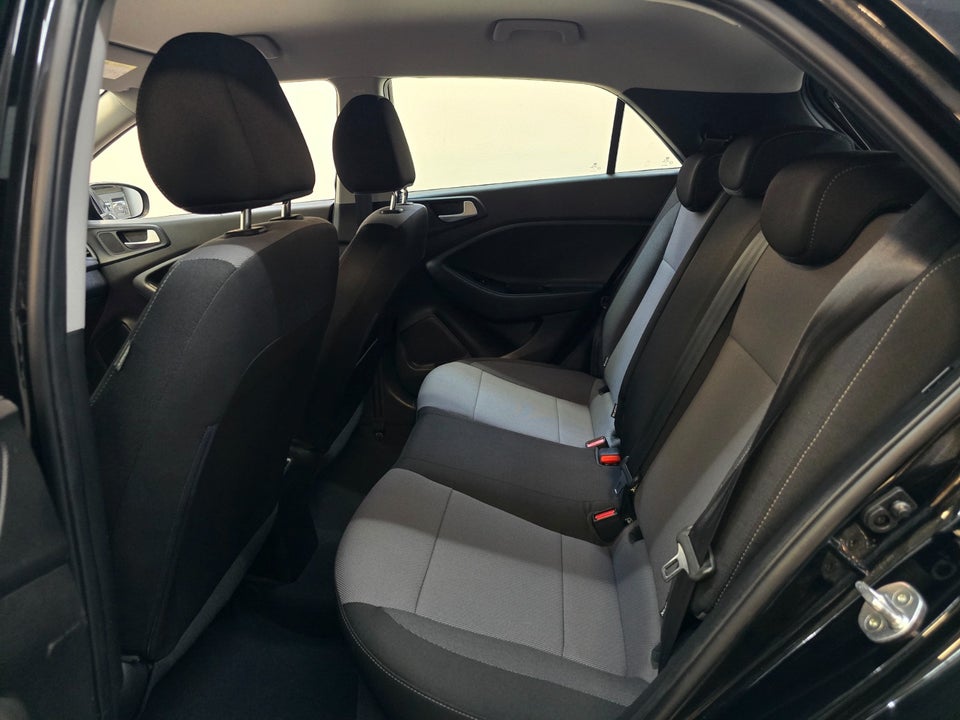 Hyundai i20 1,0 T-GDi Spring 5d