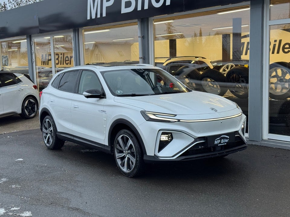 MG Marvel R Luxury 5d