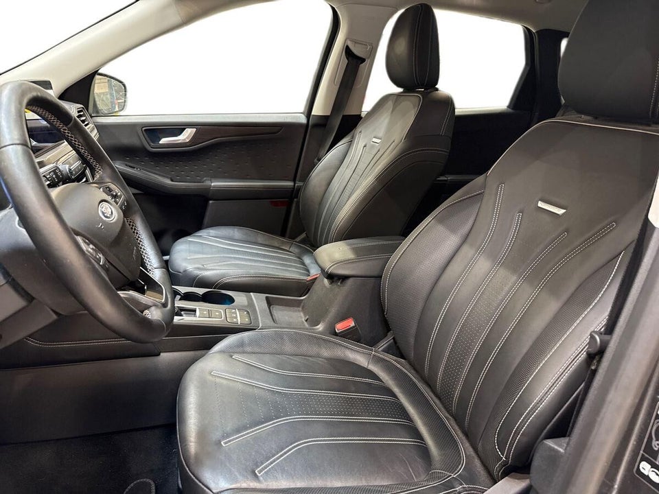 Ford Kuga 2,5 PHEV Vignale CVT 5d