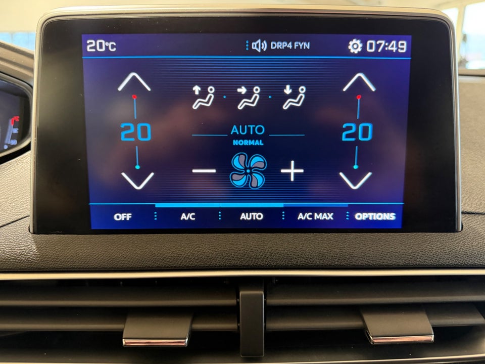 Peugeot 3008 1,2 e-THP 130 Active 5d