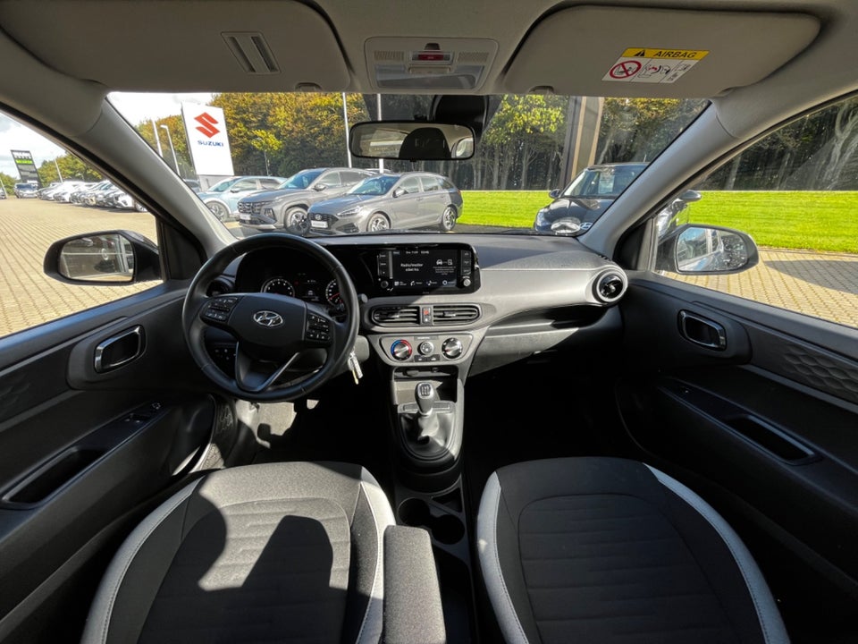 Hyundai i10 1,0 MPi Essential 5d