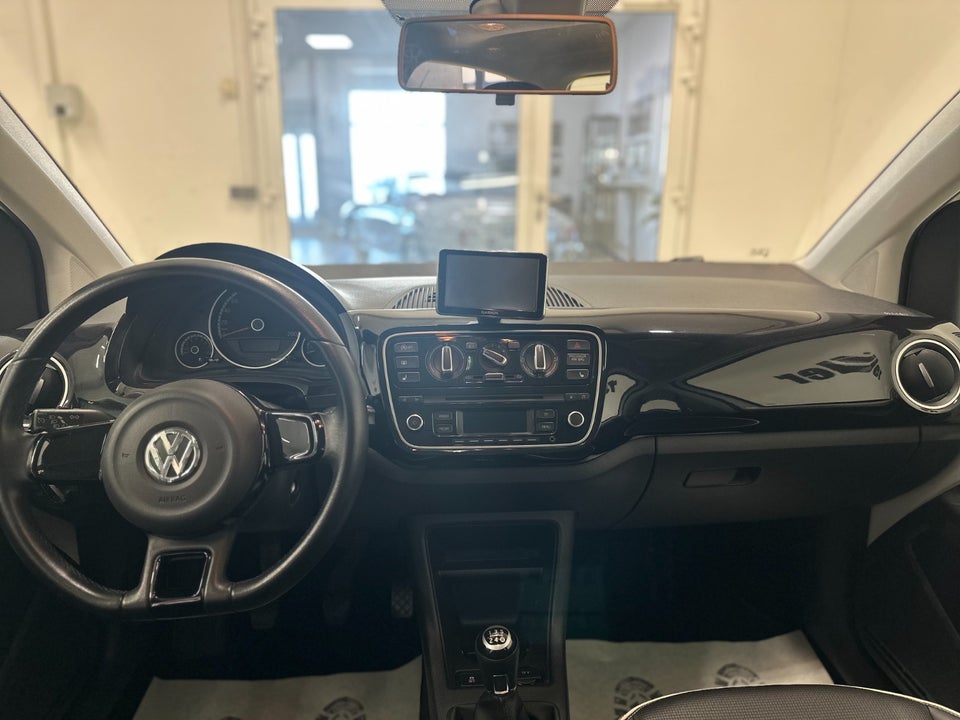 VW Up! 1,0 75 High Up! BMT 5d