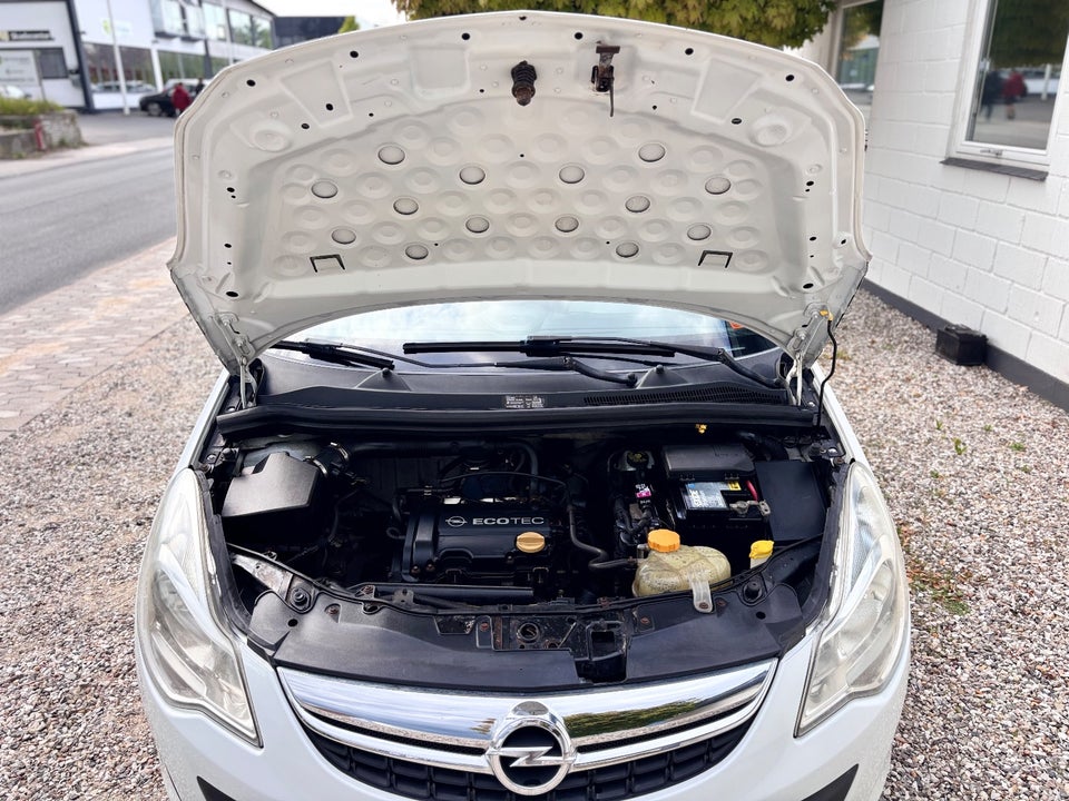 Opel Corsa 1,0 12V Enjoy 5d