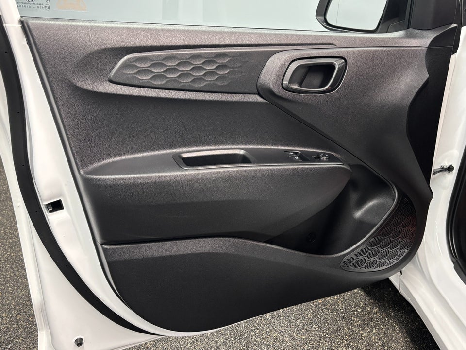 Hyundai i10 1,0 MPi Essential 5d