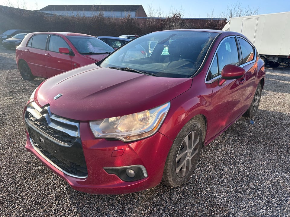 Citroën DS4 1,6 e-HDi 112 Style E6G 5d