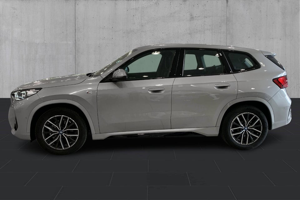 BMW iX1 eDrive20 M-Sport 5d