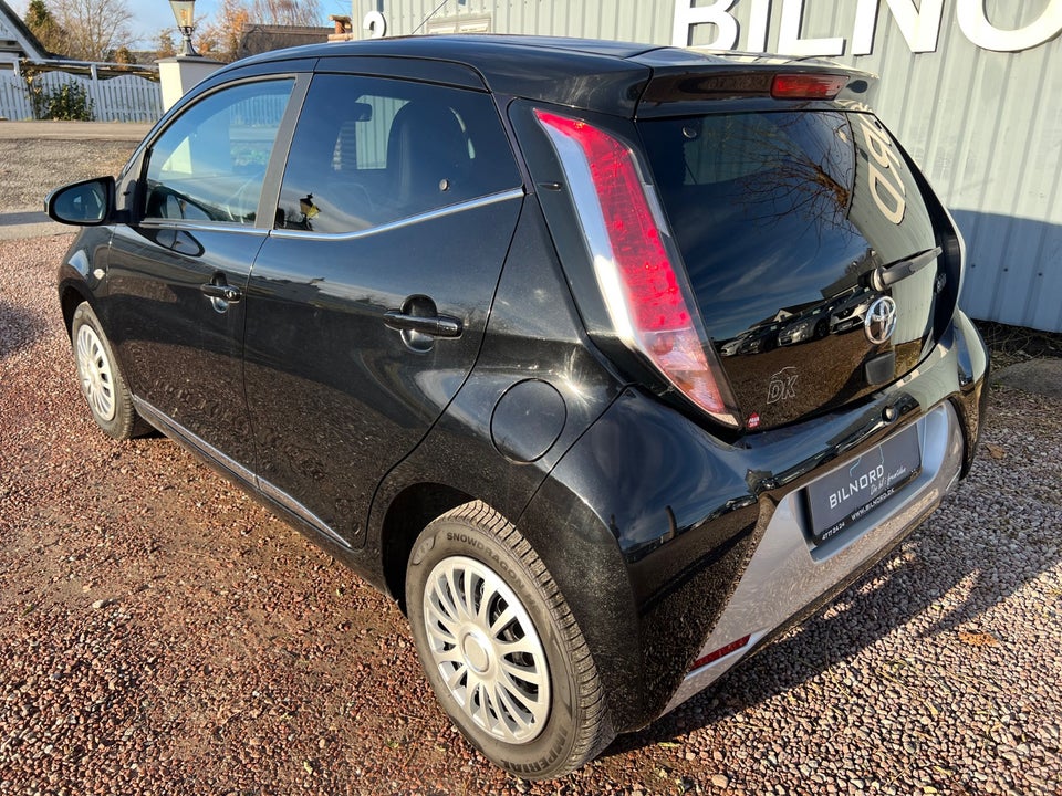 Toyota Aygo 1,0 VVT-i x-black II x-shift 5d