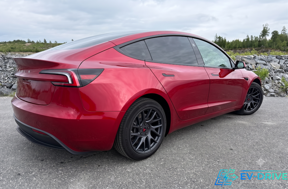 Tesla Model 3 Long Range RWD 4d
