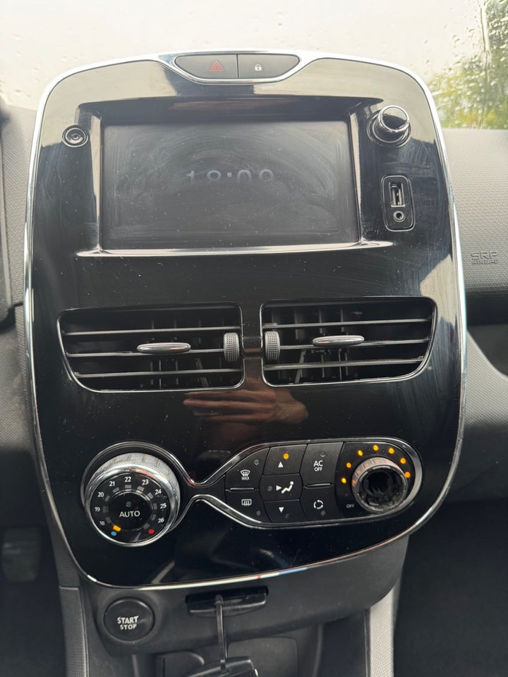 Renault Clio IV 0,9 TCe 90 Dynamique Sport Tourer 5d