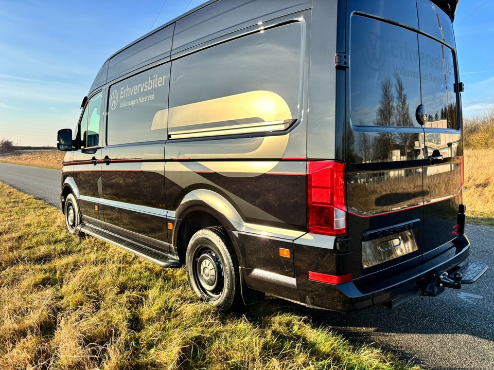 VW Crafter 35 2,0 TDi 177 Kassevogn L3H2 aut.