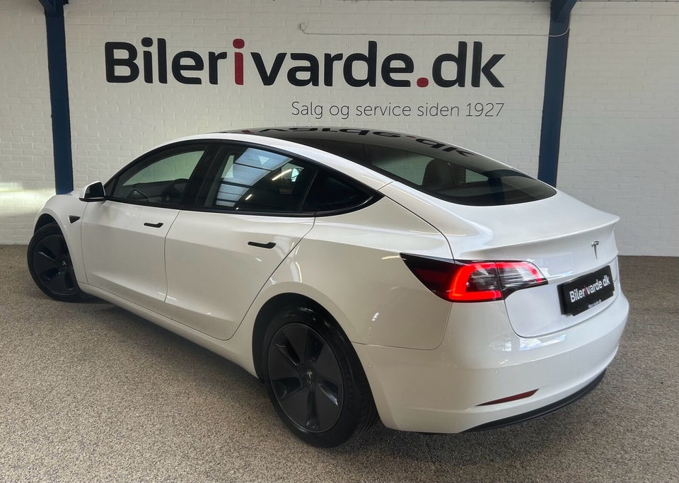 Tesla Model 3 Long Range AWD 4d
