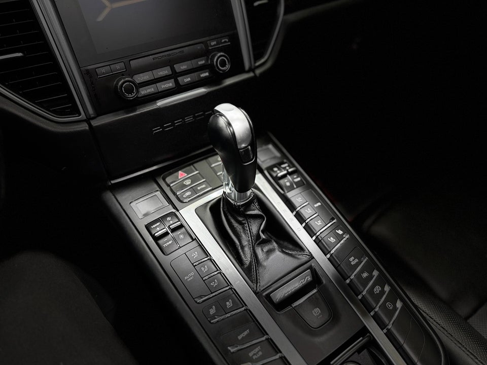 Porsche Macan GTS 3,0 PDK 5d