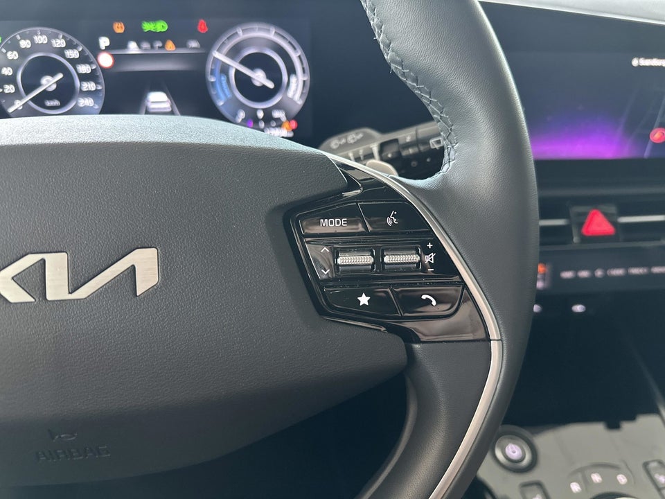 Kia Niro 64 EV Upgrade 5d