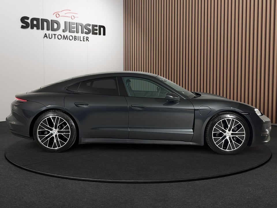 Porsche Taycan Performance+ 4d