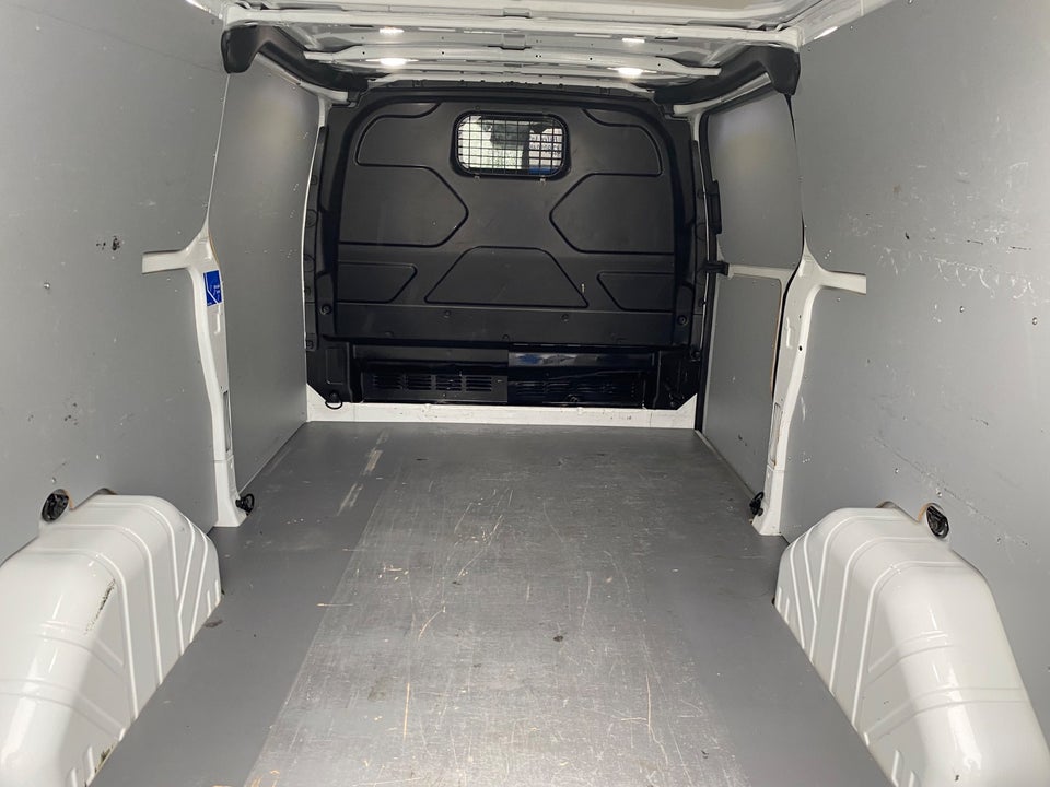 Ford Transit Custom 300 L2 2,0 TDCi 130 Trend