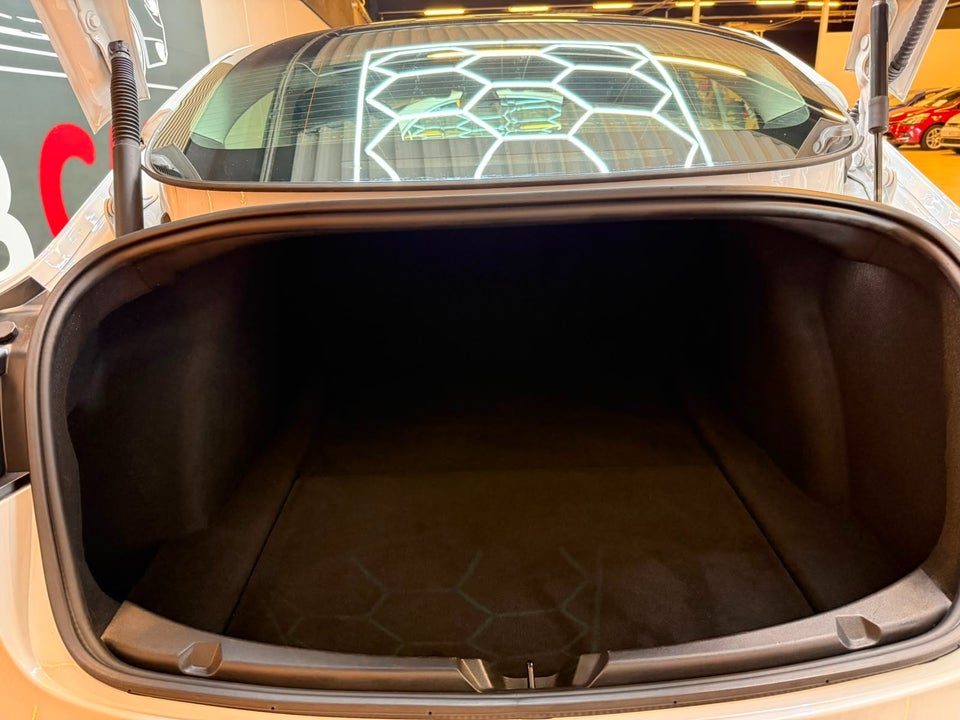 Tesla Model 3 RWD 4d