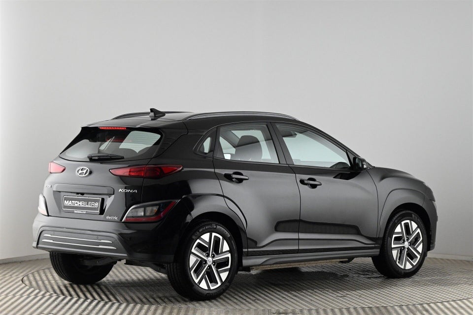 Hyundai Kona 39 EV Essential 5d