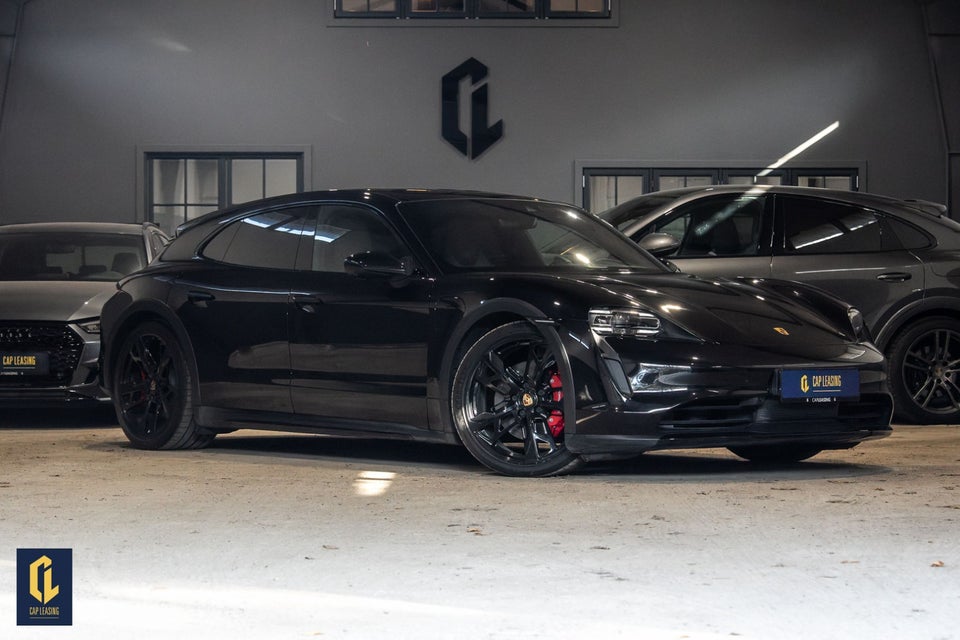 Porsche Taycan 4S Performance+ Cross Turismo 5d