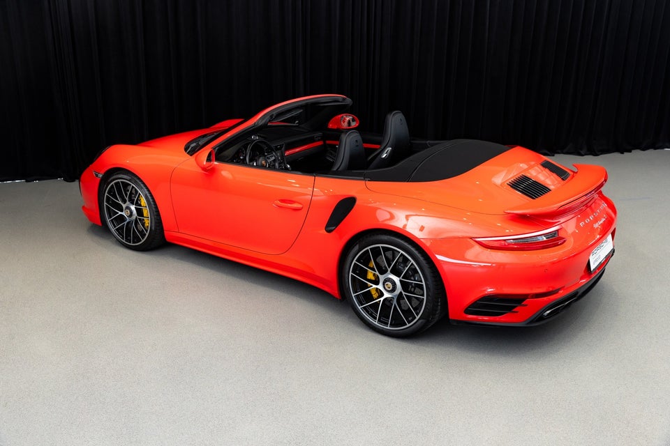 Porsche 911 Turbo S 3,8 Cabriolet PDK 2d
