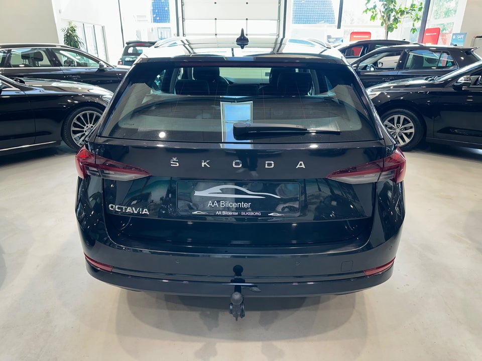 Skoda Octavia 2,0 TDi 150 Style Combi DSG 5d