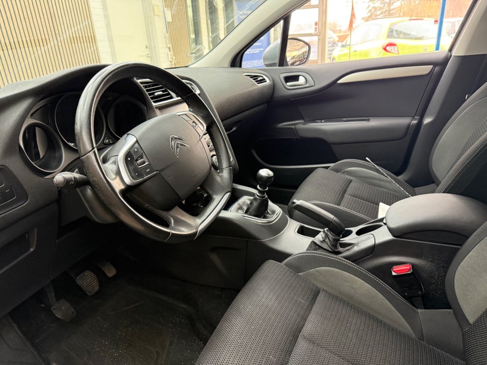 Citroën C4 1,6 BlueHDi 120 Feel+ 5d