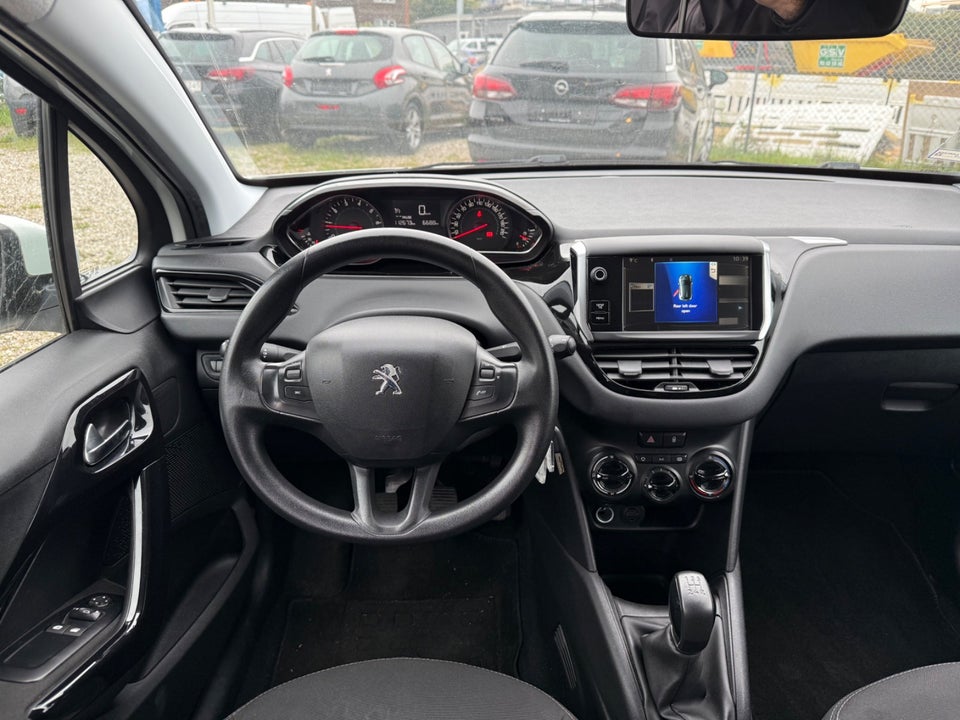 Peugeot 208 1,2 VTi Active 5d