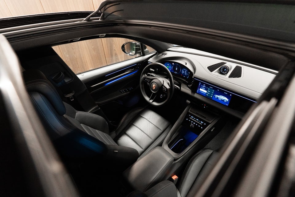 Porsche Macan 4 5d